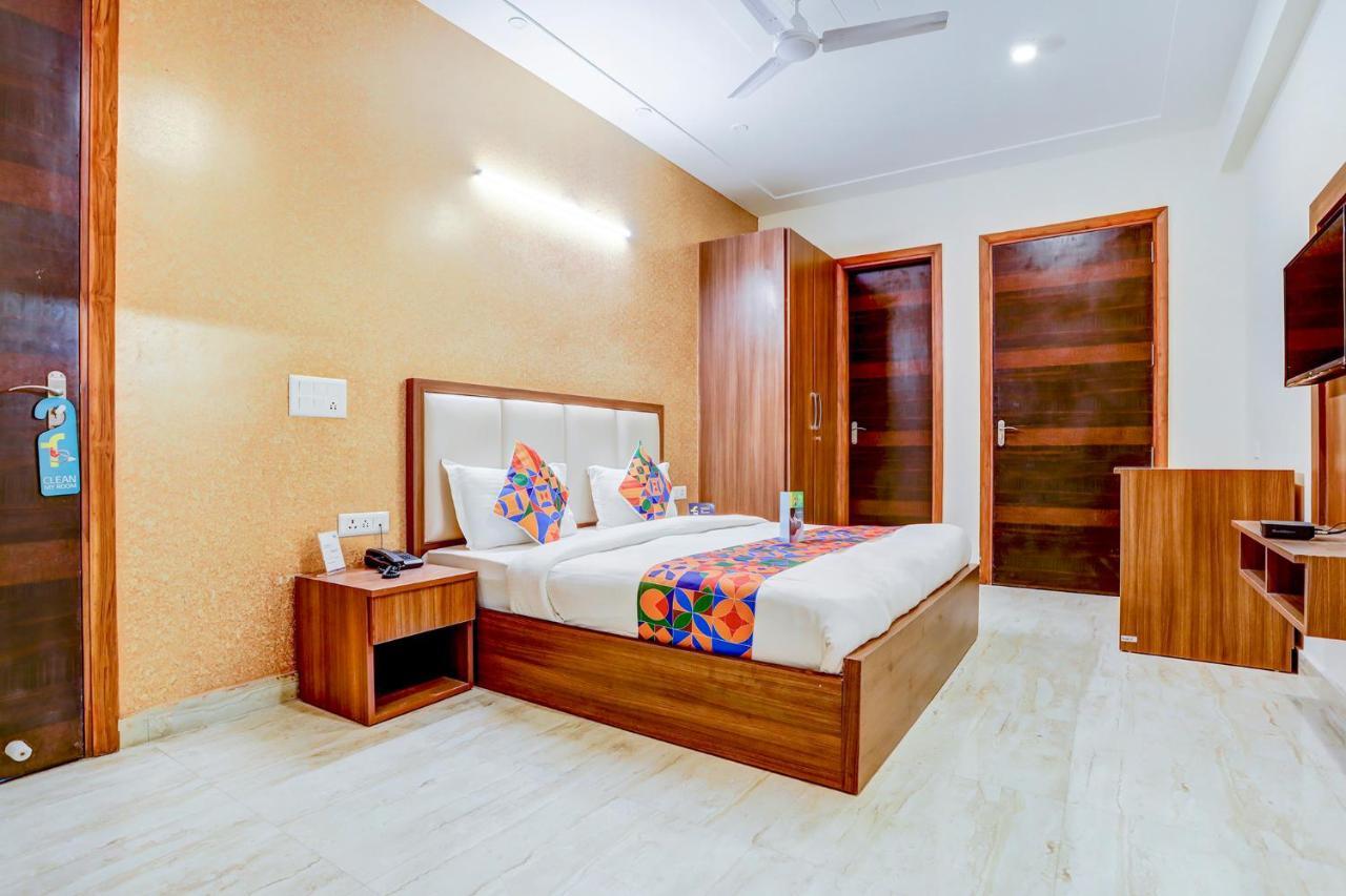 Fabhotel Golf Course Sapphire Gurgaon Exterior photo