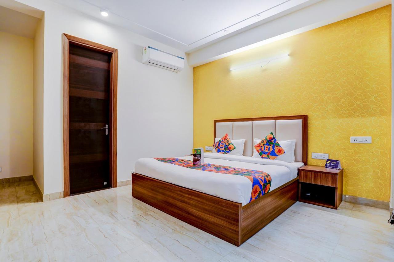Fabhotel Golf Course Sapphire Gurgaon Exterior photo