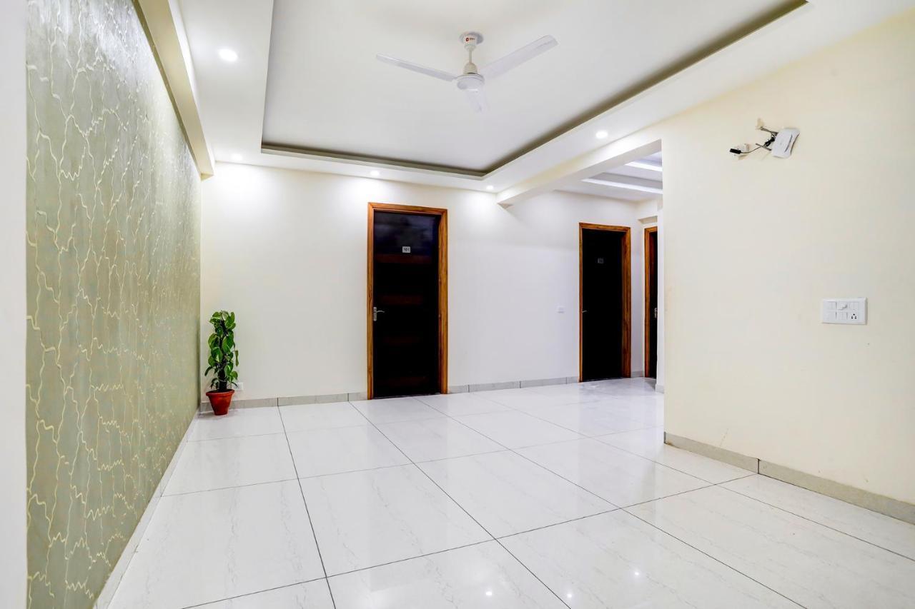 Fabhotel Golf Course Sapphire Gurgaon Exterior photo