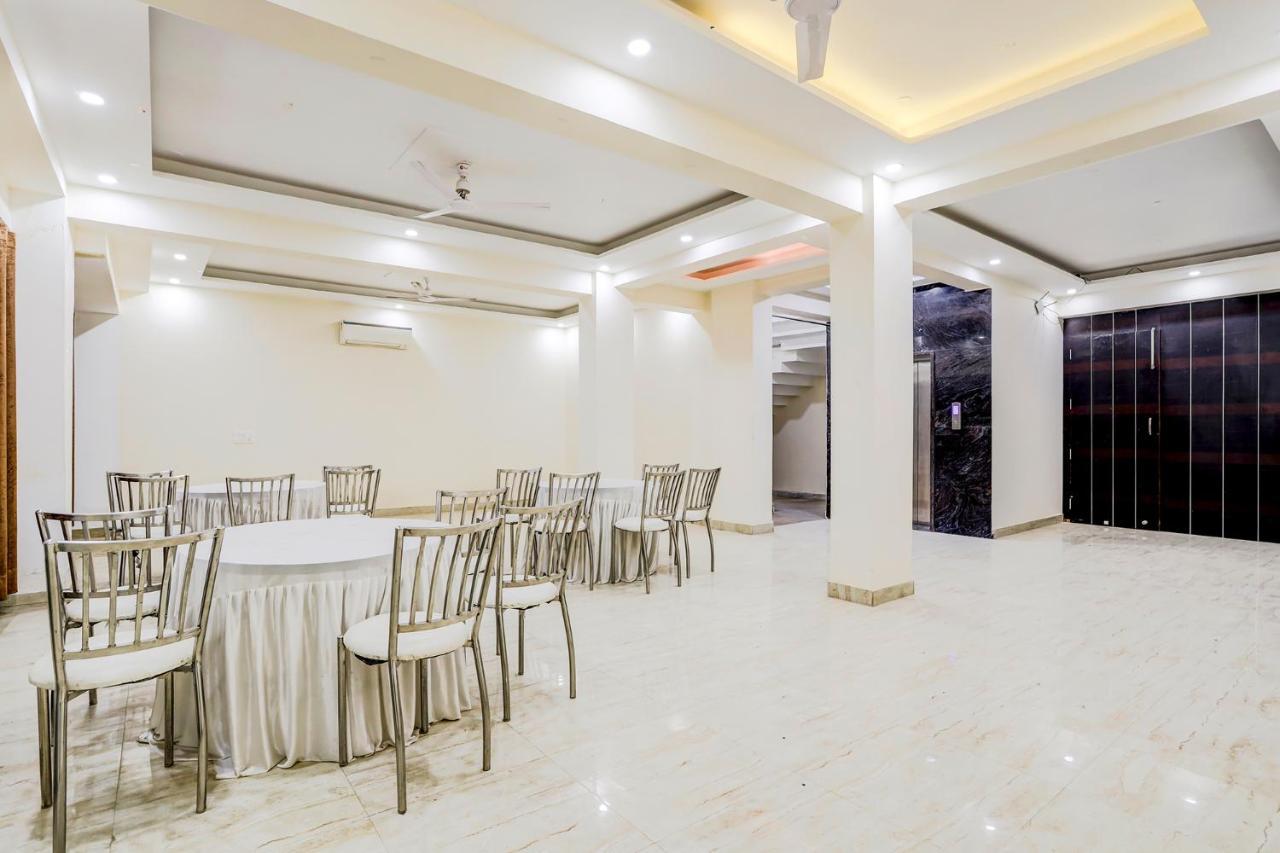 Fabhotel Golf Course Sapphire Gurgaon Exterior photo
